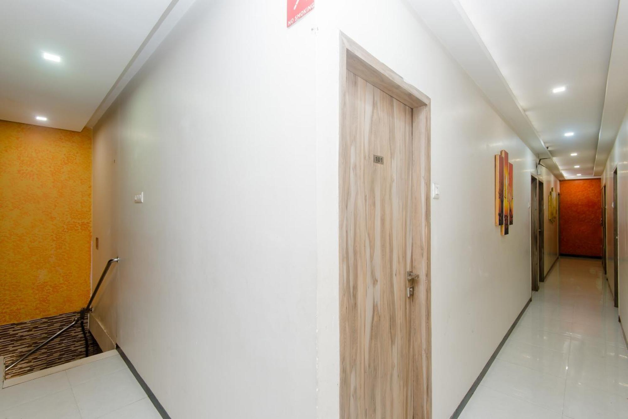 Hotel O Blue Pearl Residency Near Chhatrapati Shivaji International Airport Bombay Extérieur photo